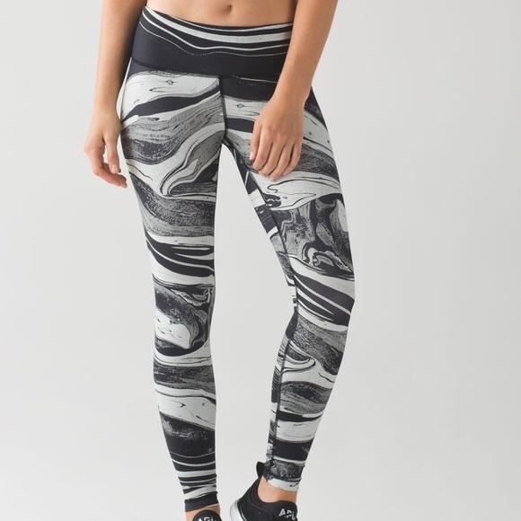 lululemon athletica Pants - Speed Wunder Tight (Nulux)